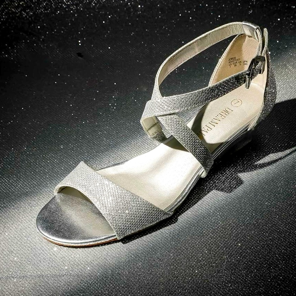 GLITTERING SILVER SANDAL WEDGES